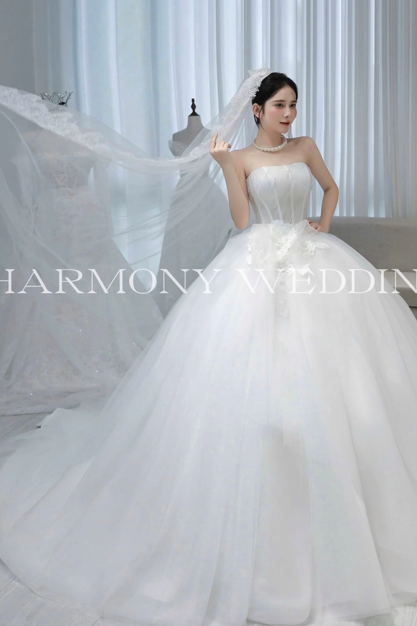 Mẫu váy thiết kế Harmony Wedding - Váy Cưới Signature