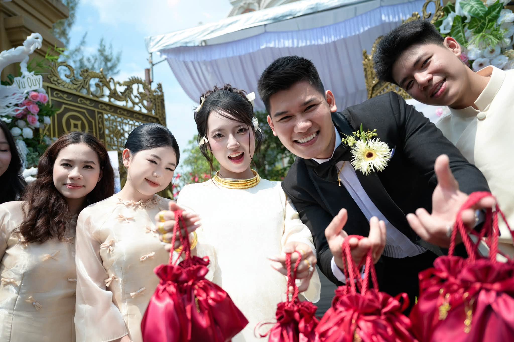 Album ảnh phóng sự ngày cưới 4 - Ảnh 19