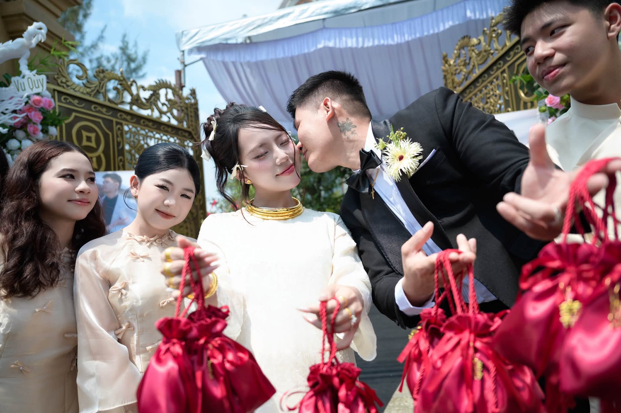 Album ảnh phóng sự ngày cưới 4 - Ảnh 25