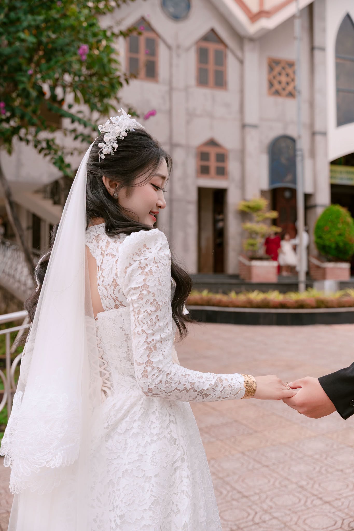 Album ảnh cưới nhà thờ - Ảnh 4