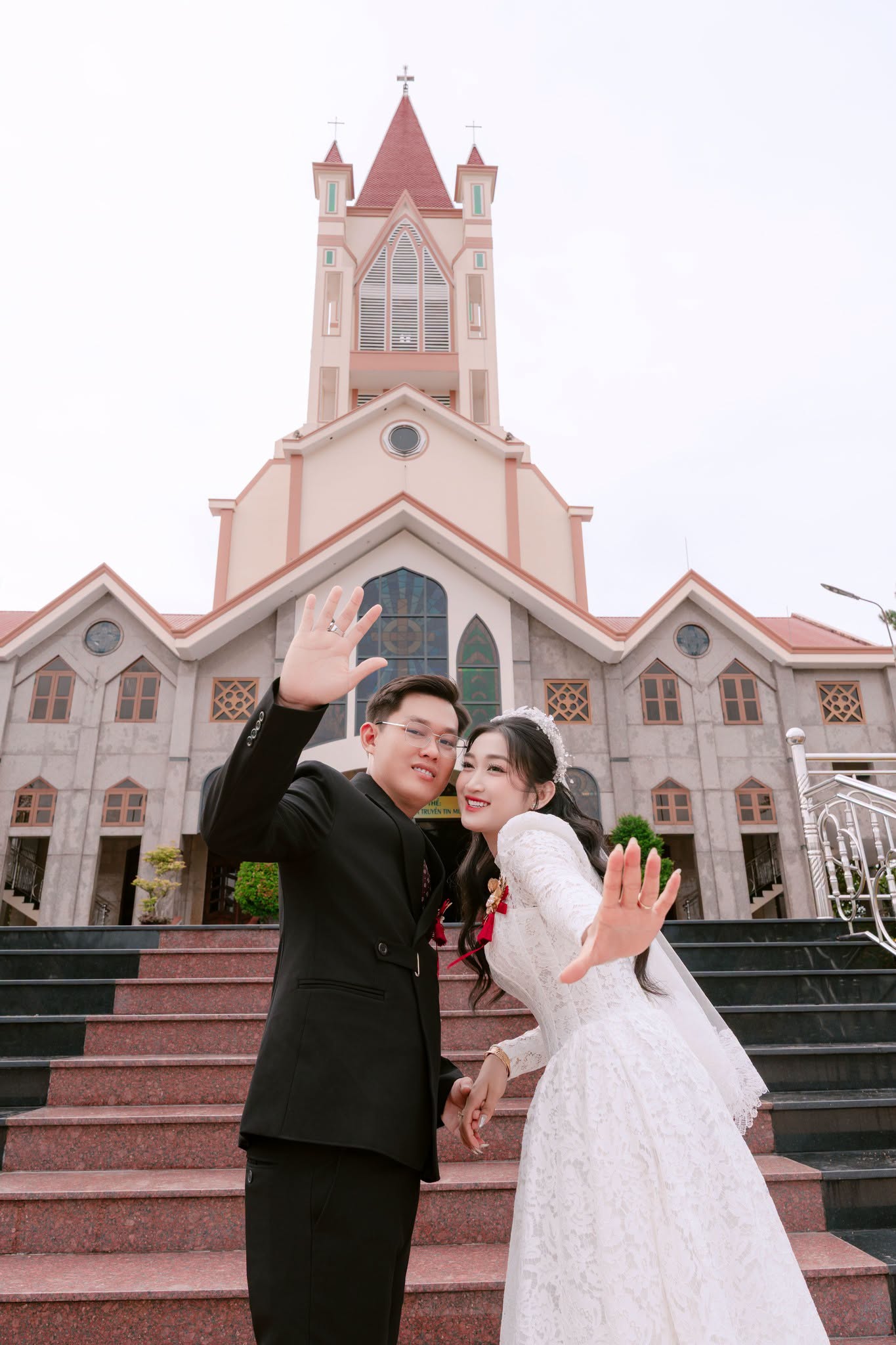 Album ảnh cưới nhà thờ - Ảnh 6