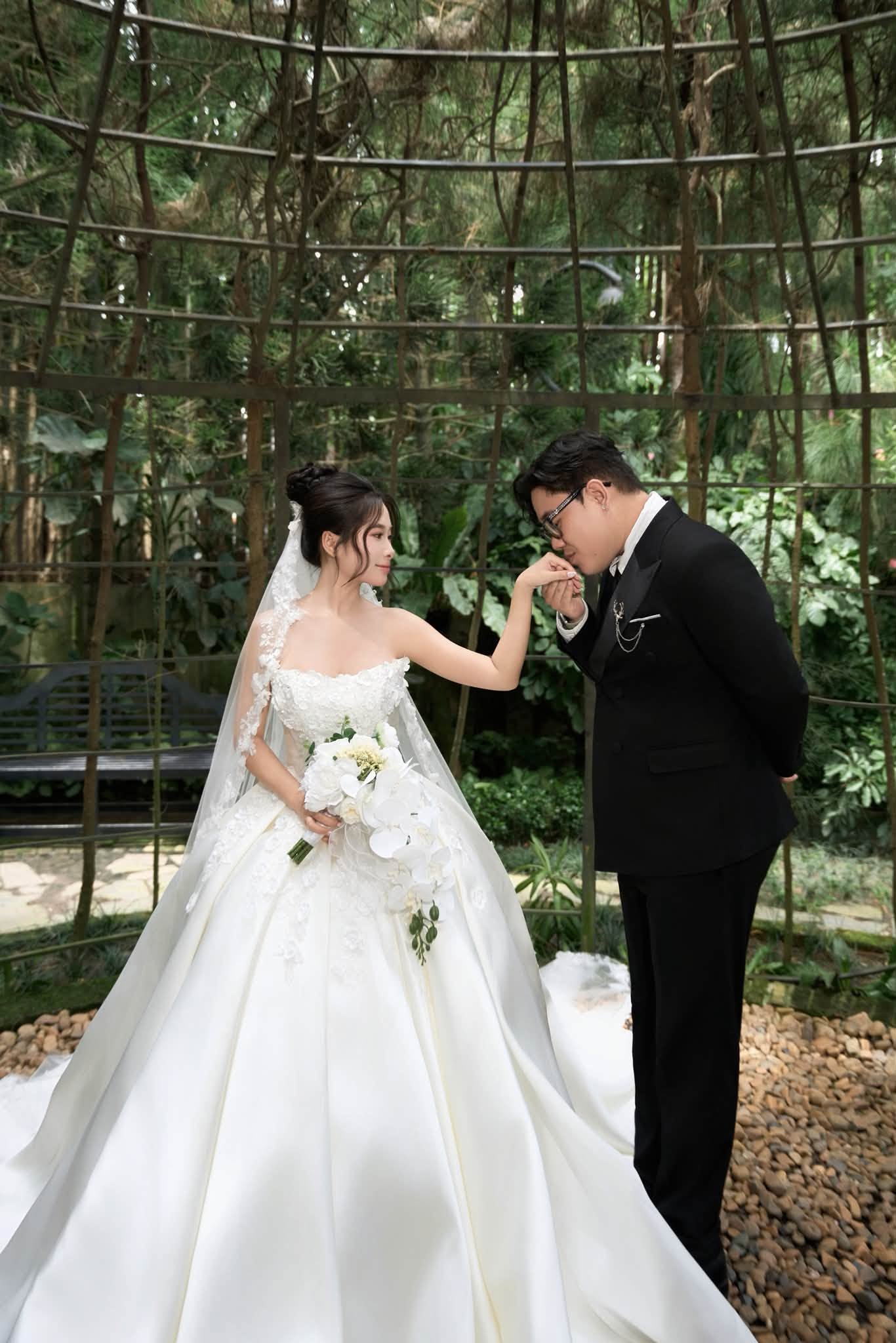 Album ảnh cưới Vũ Garden 3 - Ảnh 17